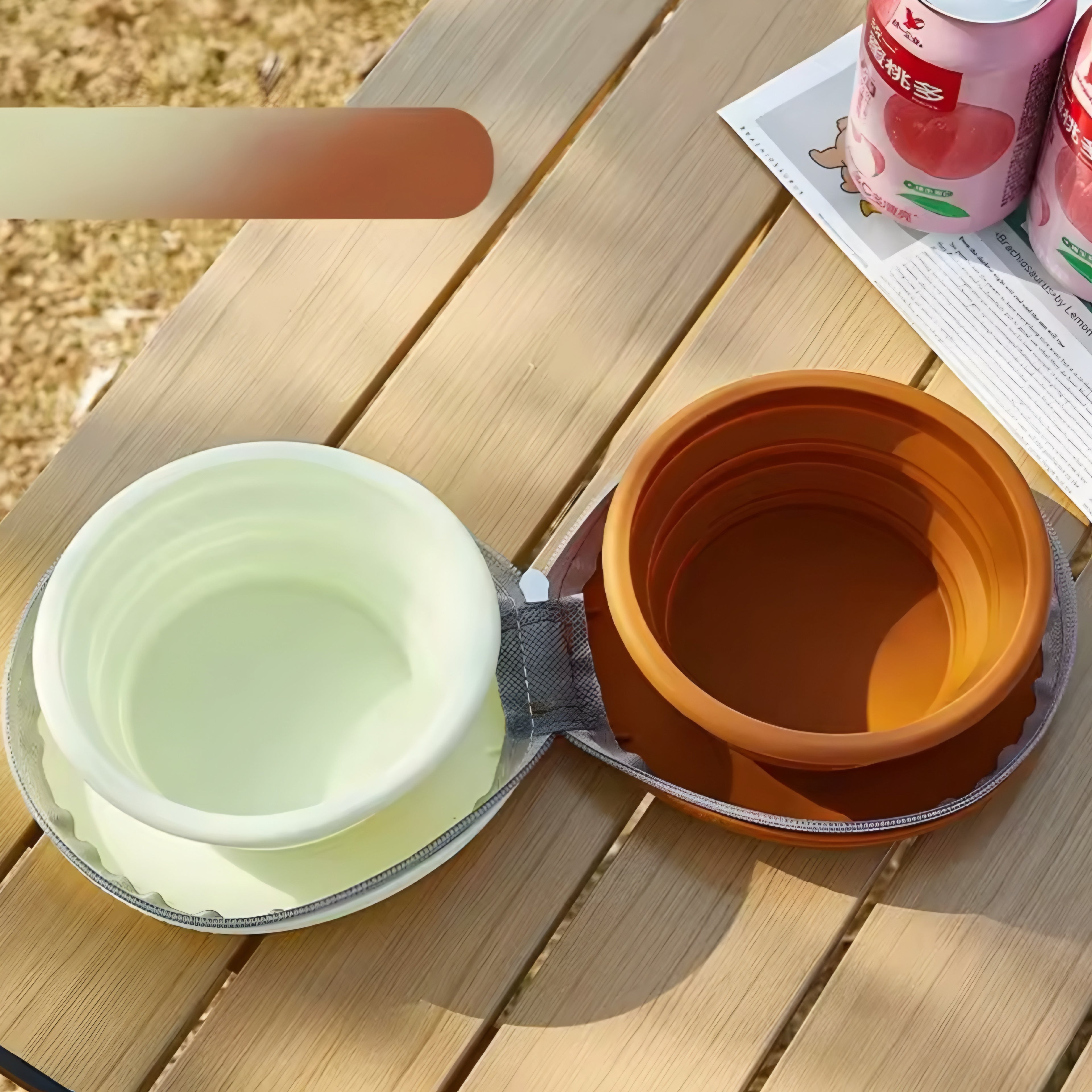2-in-1 Foldable Silicone Dog Bowl — Portable Travel Feeding Solution