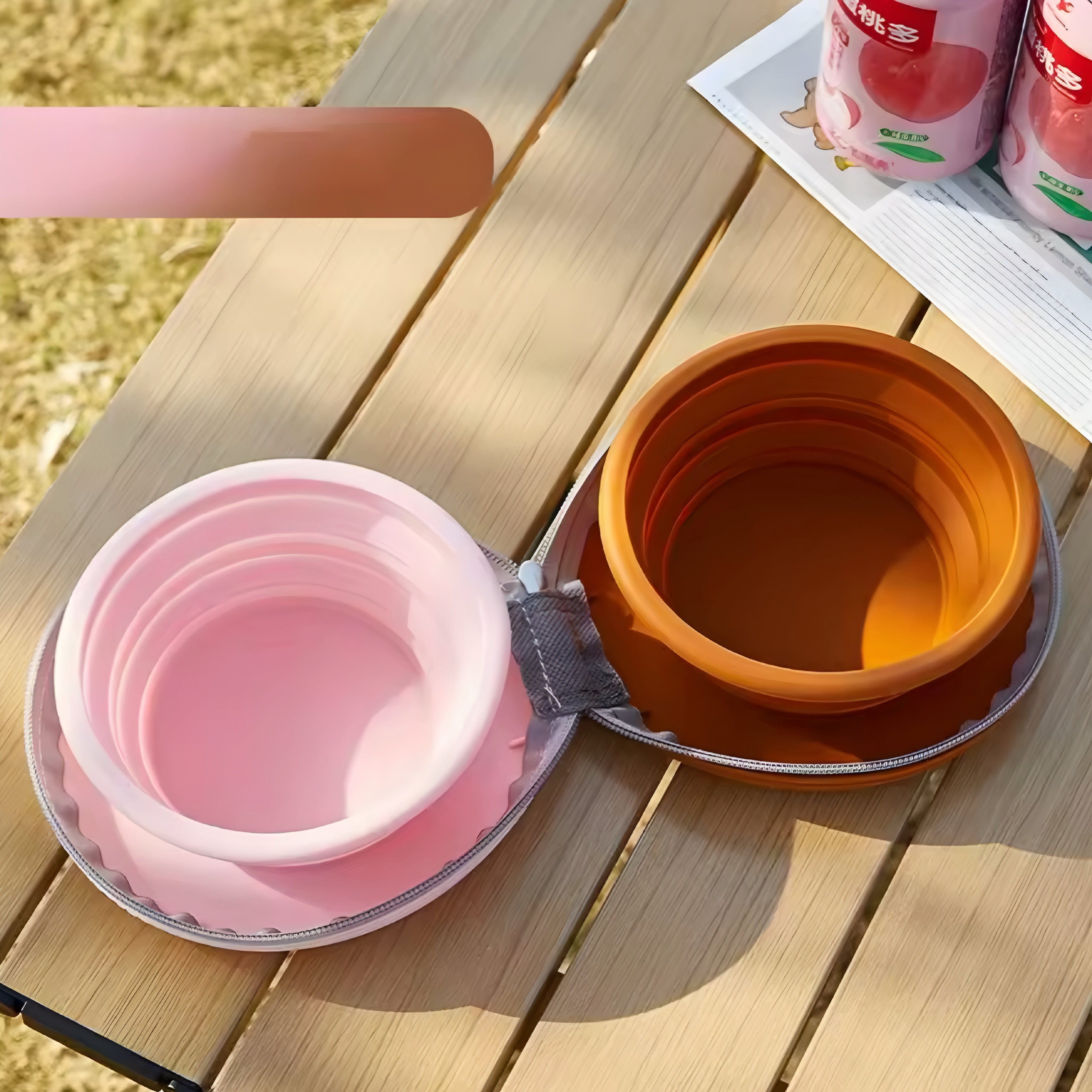 2-in-1 Foldable Silicone Dog Bowl — Portable Travel Feeding Solution