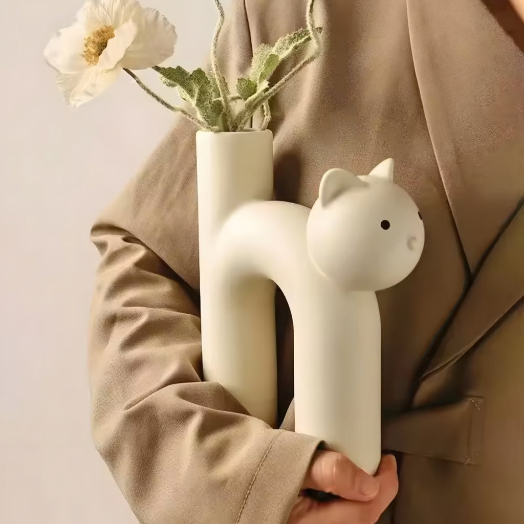 U-Shape Cartoon Cat Vase — Cute Ceramic Decor for a Modern, Cozy Home